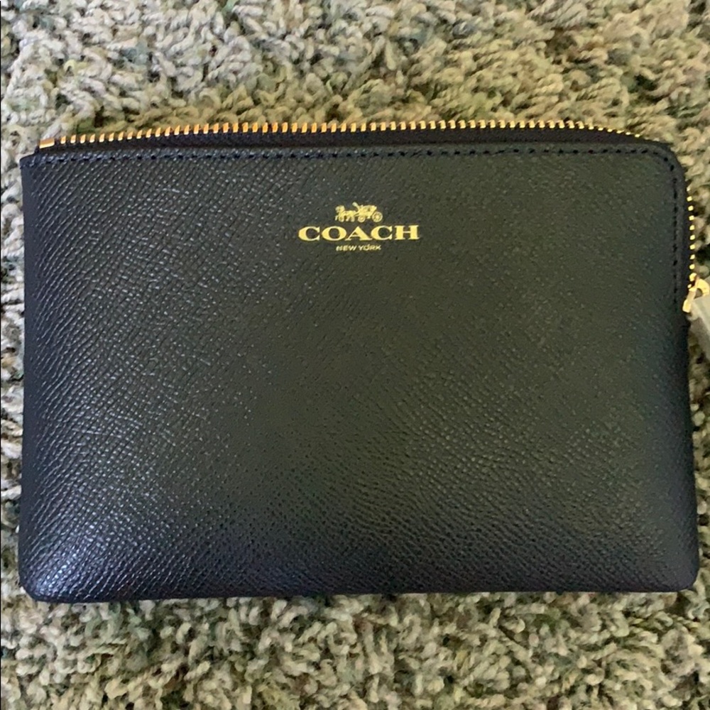 BRAND NEW Navy Coach Wristlet